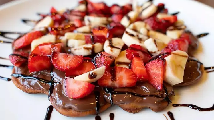 Çilekli Waffle